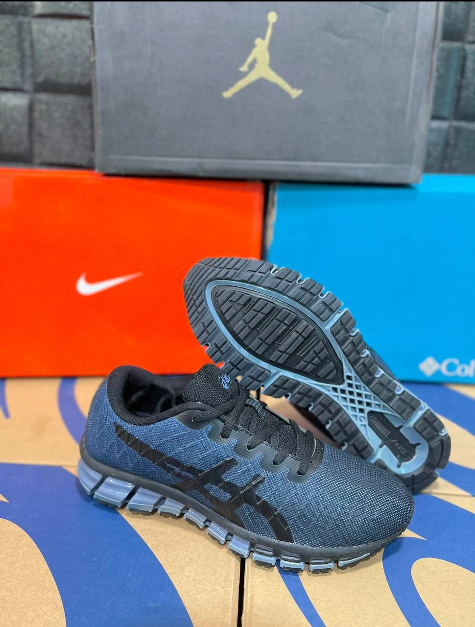 حراجی کتونی ویتنامی اسیکس سایز40_41. Asics Gel _ Quantum 180