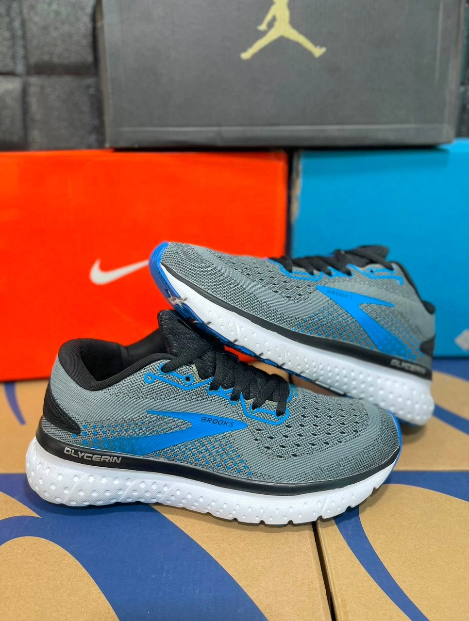 حراجی کتونی ویتنامی بروکس گلیسرین ۱۸ سایز۴۱. Brooks Glycerin 18