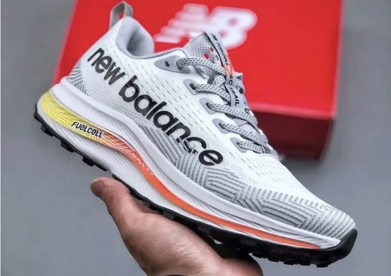 کتونی ویتنامی نیوبالانس فیول سل سوپر کمپ ، سایز ۴۰ تا ۴۵ ، فروش بصورت عمده و تک new balance fuelcell super comp trail running