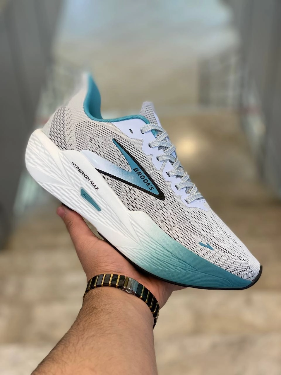 کتونی بروکس هایپریون مکس ،وارداتی ویتنام سایز ۴۰ تا ۴۵ ، فروش بصورت عمده و تک brooks hyperion max