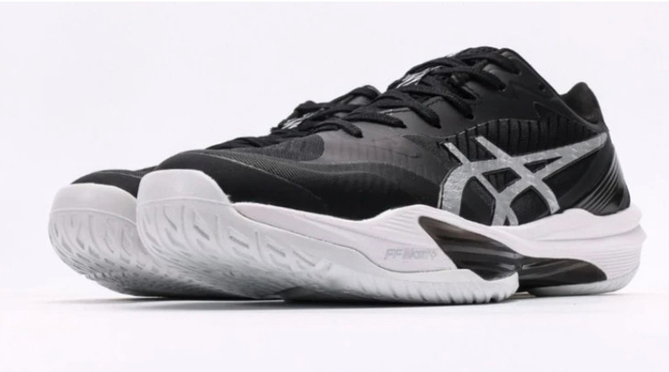 کتونی ویتنامی اسیکس والیبالی سایز ۴۰ تا ۴۵ فروش بصورت عمده و تک . Asics sky Elite Ff 3 volleyball shoes