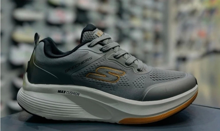 کتونی اسکیچرز ویتنامی وارداتی مستر کوالیتی a , سایز ۴۰ تا ۴۵تنوع در ۳ رنگ جذاب.skechers max cushion