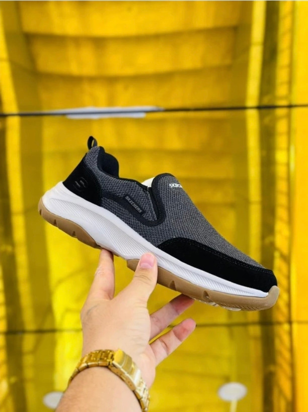 کتونی ویتنامی اسکیچرز سایز ۴۰ تا ۴۵ فروش بصورت عمده و تک . تنوع در ۸ رنگ جذاب .skechers