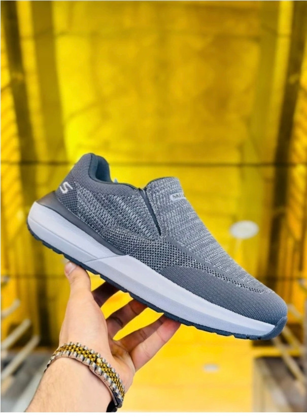 کتونی ویتنامی اسکیچرز سایز ۴۰ تا ۴۵ فروش بصورت عمده و تک . تنوع در ۸ رنگ جذاب .skechers