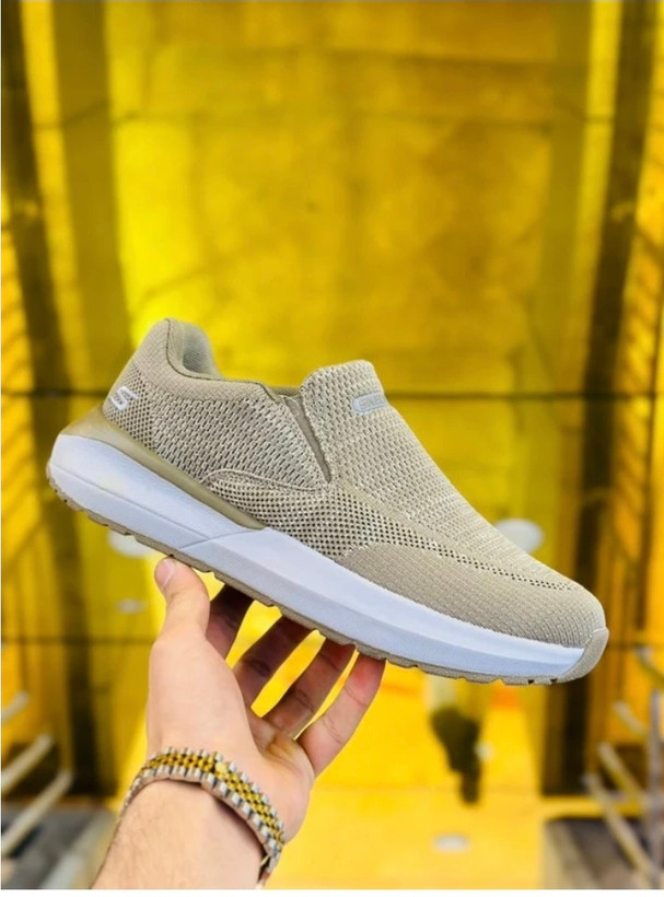 کتونی ویتنامی اسکیچرز سایز ۴۰ تا ۴۵ فروش بصورت عمده و تک . تنوع در ۸ رنگ جذاب .skechers