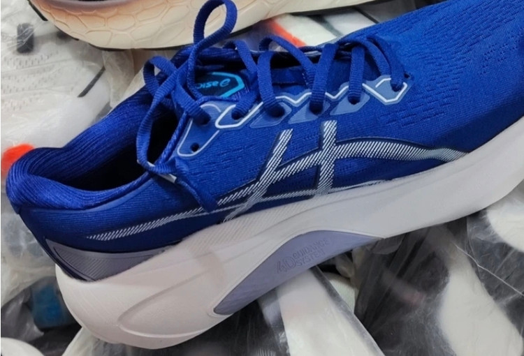 کتونی ویتنامی اسیکس ژا کایانو ۳۰ سایز ۴۰ تا ۴۵ فروش بصورت عمده و تک . Asics Gel Kayano30