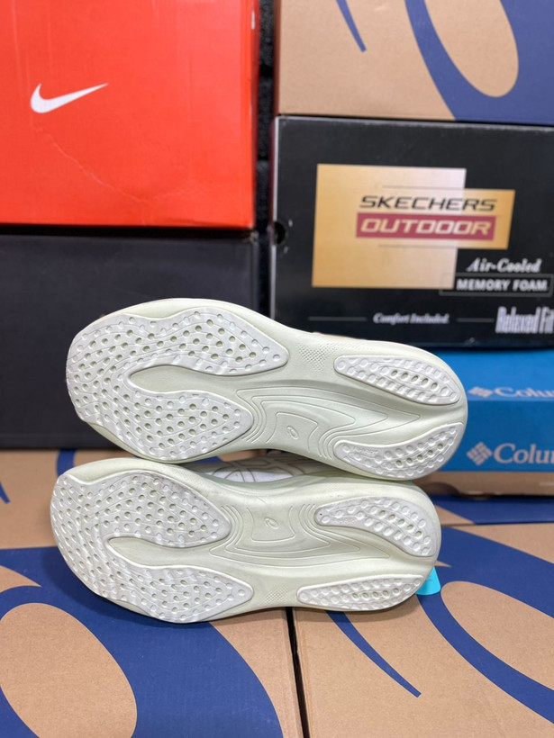 کتونی ویتنامی اسیکس نیم باس ۲۵ سایز ۴۰ تا ۴۵ فروش بصورت عمده و تک . Asics GeL nimbus 25