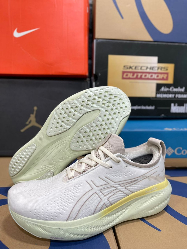 کتونی ویتنامی اسیکس نیم باس ۲۵ سایز ۴۰ تا ۴۵ فروش بصورت عمده و تک . Asics GeL nimbus 25