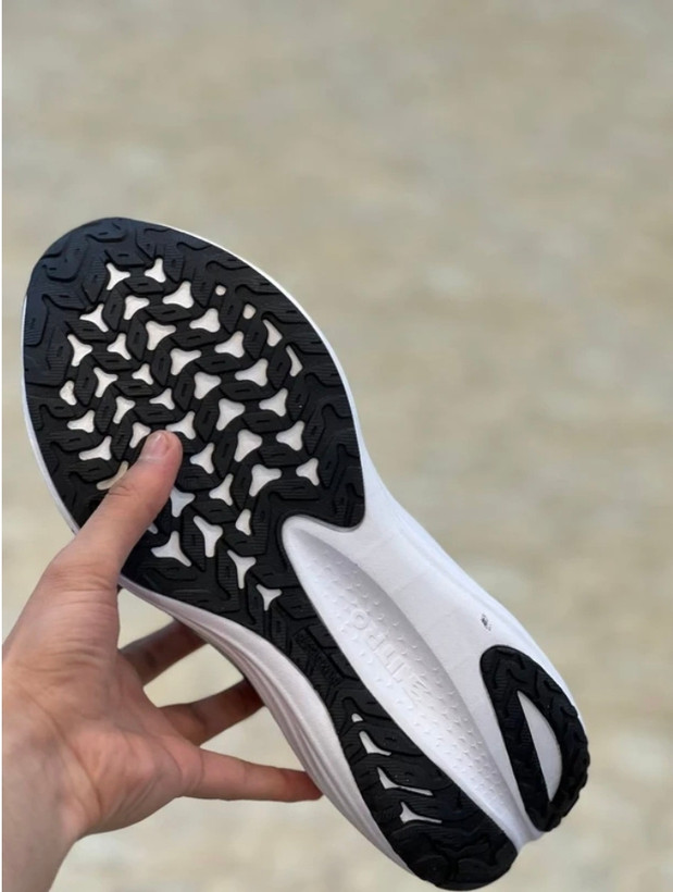 کتونی ویتنامی پوما تیترو سایز ۴۱ تا ۴۵ . فروش بصورت عمده و تک . Puma magmax nitro