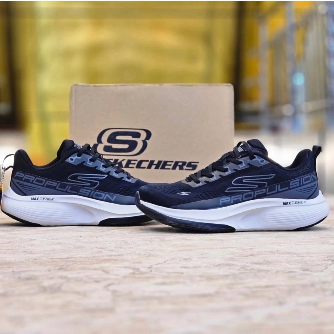 کتونی اسکیچرز سایز ۴۰ تا ۴۵ تنوع در ۴ رنگ جذاب وارداتی ویتنام .skechers max cushioning terminus sneaker