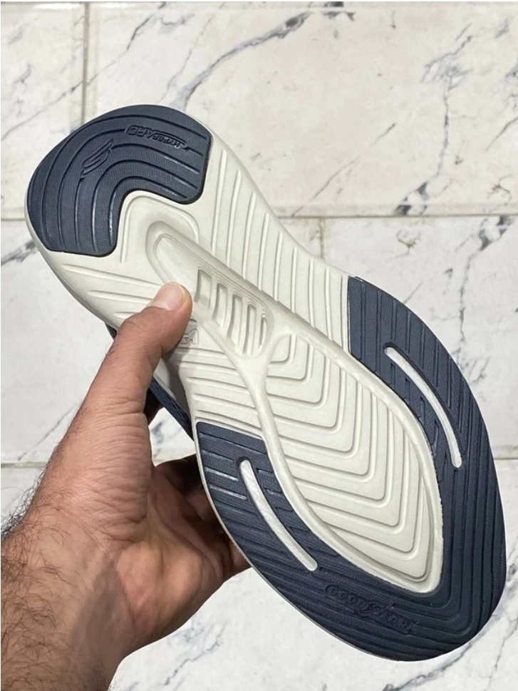 Skechers max cushioning terminus sneaker vietnamاسکیچرز مکس کویشن