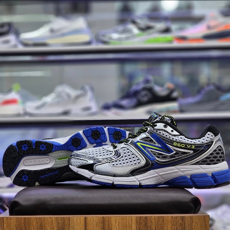 کتونی نیوبالانس ۸۶۰ New balance 860 v3 ساخت ویتنام