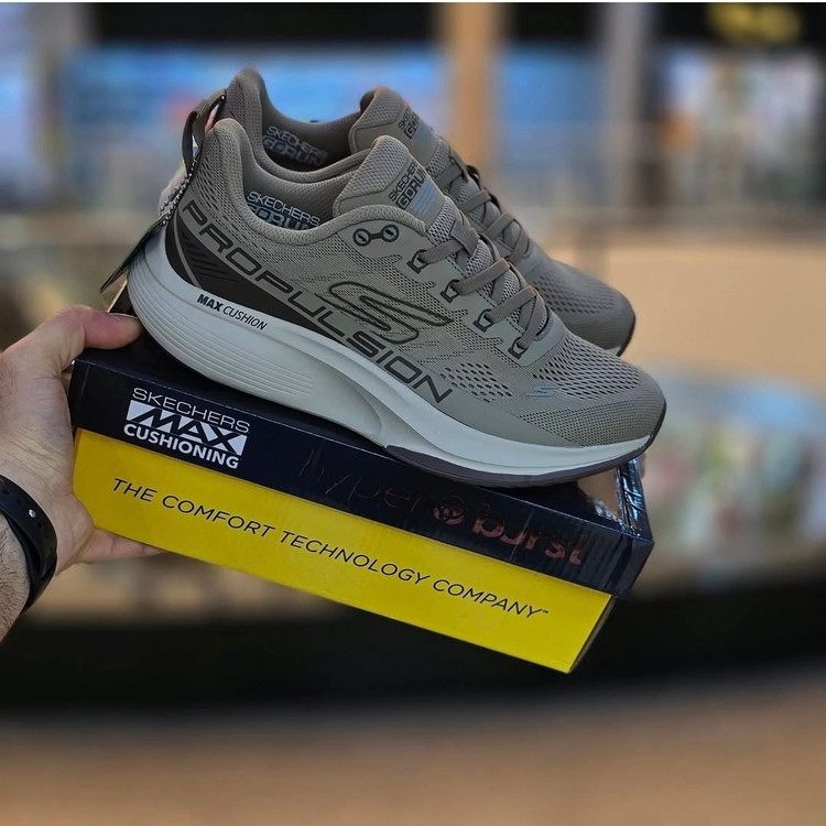 کتونی اسکیچرز سایز ۴۰ تا ۴۵ تنوع در ۴ رنگ جذاب وارداتی ویتنام .skechers max cushioning terminus sneaker
