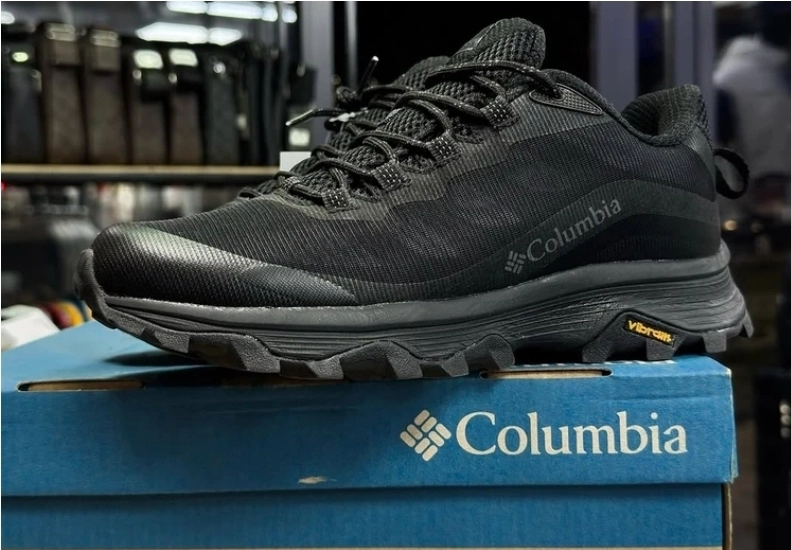 کتونی ویتنامی کلمبیا گورتکس . سایز ۴۰ تا ۴۵ . وارداتی ویتنام فروش بصورت عمده و تک . Columbia waterproof hiking boots &shoes