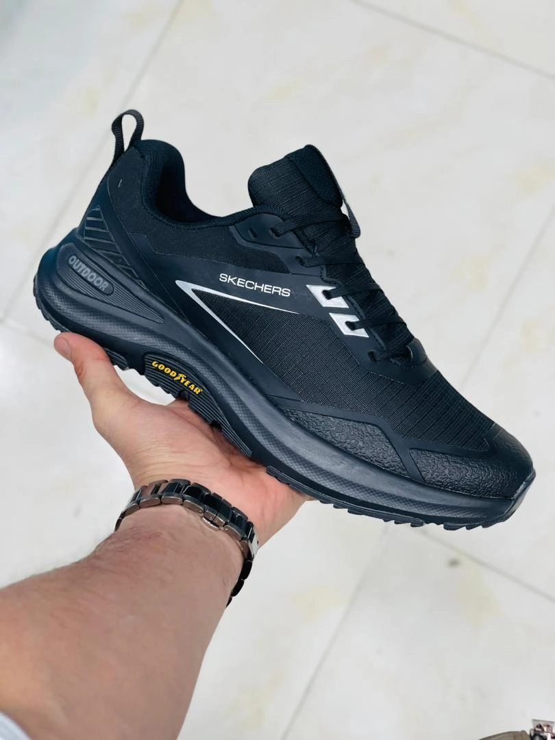 کتونی اسکیچرز وارداتی ساخت ویتنام سایز ۴۰ تا ۴۵ تنوع در ۴ رنگ جذاب skechers outdoor