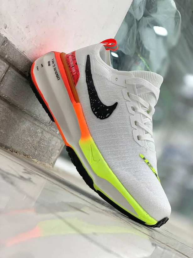 کتونی ویتنامی نایک زوم ایکس . وارداتی ویتنام سایز ۴۰ تا ۴۵ . پایین ترین قیمت در ایران . Nike zoom x