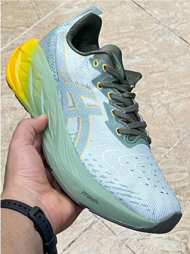 کتونی ویتنامی اسیکس نوابلاست سایز ۴۰ تا ۴۵ ، وارداتی ویتنام فروش بصورت عمده و تک asics nova blast 4