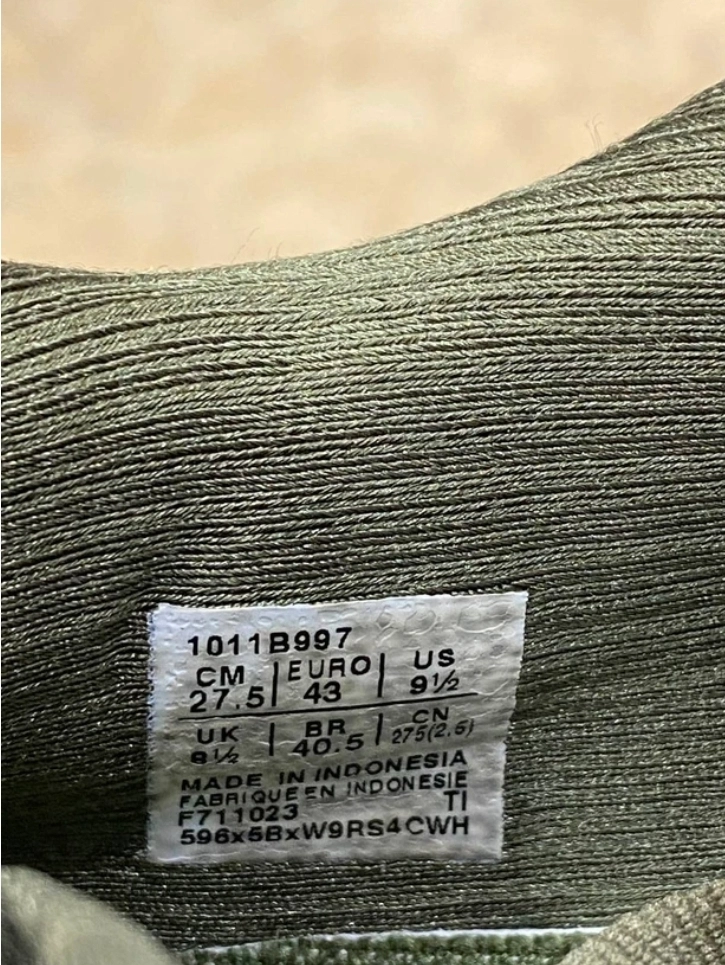 کتونی ویتنامی اسیکس نوابلاست سایز ۴۰ تا ۴۵ ، وارداتی ویتنام فروش بصورت عمده و تک asics nova blast 4