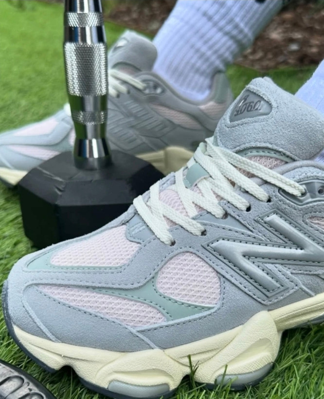 کتونی ویتنامی زنانه و بچگانه نیوبالانس ۹۰۶۰ سایز ۳۶ تا ۳۹ وارداتی ویتنام . Newbalance 9060
