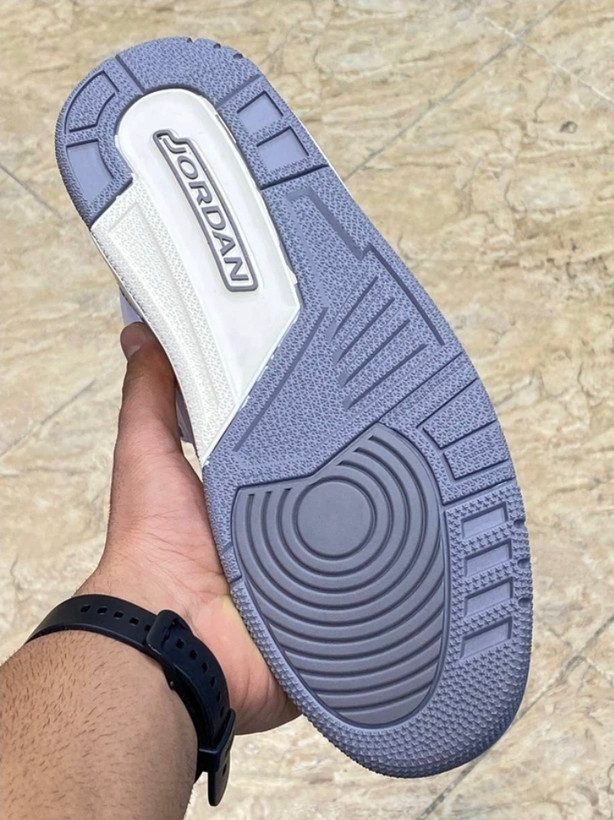 کتونی ایرجردن ۳ رترو | Air Jordan 3 Retro سایز ۴۰ تا ۴۵. فروش بصورت عمده و تک تضمین کیفیت کالا
