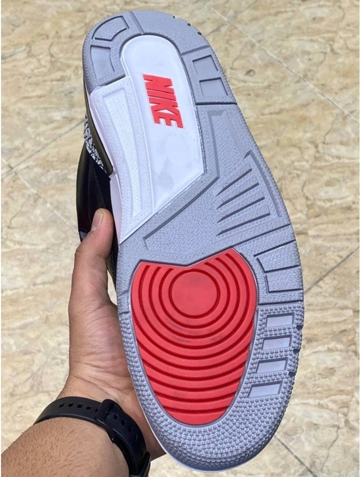 کتونی ویتنامی ایر جردن ۳ . وارداتی ویتنام سایز ۴۰ تا ۴۵. فروش بصورت عمده و تک . Air jordan 3retro