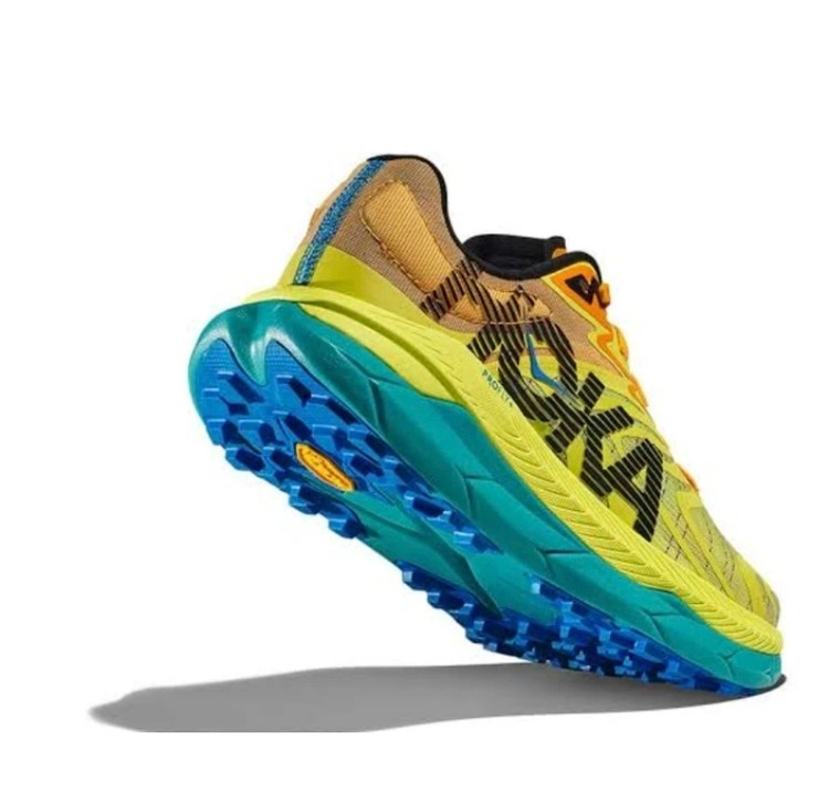 کتونی هوکا وارداتی ساخت ویتنام سایز ۴۰ تا ۴۵. فروش بصورت عمده و تک . Hoka Tecton X 2