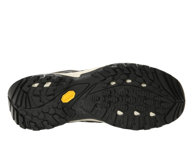 نورث فیس ، وارداتی ساخت ویتنام سایز ۴۰ تا ۴۵ . فروش بصورت عمده و تک . North Face Hedgehog FastpackGTX