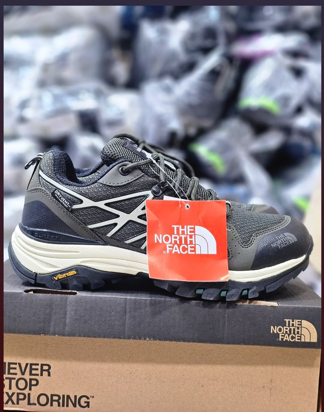 کتونی نورث فیس ، وارداتی ساخت ویتنام سایز ۴۰ تا ۴۵ . فروش بصورت عمده و تک . North Face Hedgehog FastpackGTX