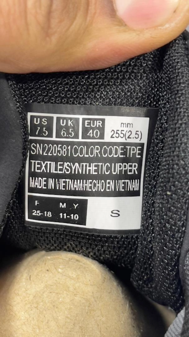 کتونی ویتنامی اسکیچرز طبی و راحت سایز ۴۰ تا ۴۵ وارداتی ویتنام فروش بصورت عمده و تک . Skechers max cushioning