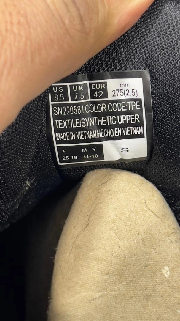 کتونی ویتنامی اسکیچرز طبی و راحت سایز ۴۰ تا ۴۵ وارداتی ویتنام فروش بصورت عمده و تک . Skechers max cushioning