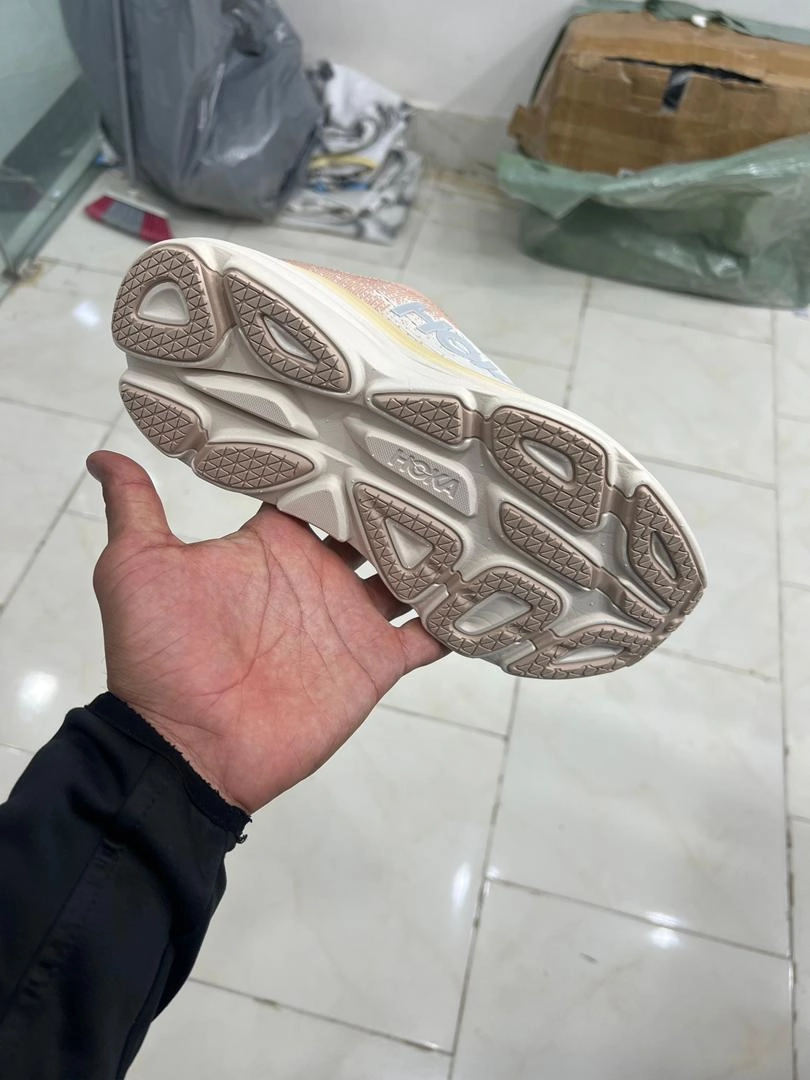 کتونی هوکا باندی ۸ وارداتی ویتنام سایز ۳۸ تا ۴۵ فروش بصورت عمده و تک . hoka bandi 8 vietnam