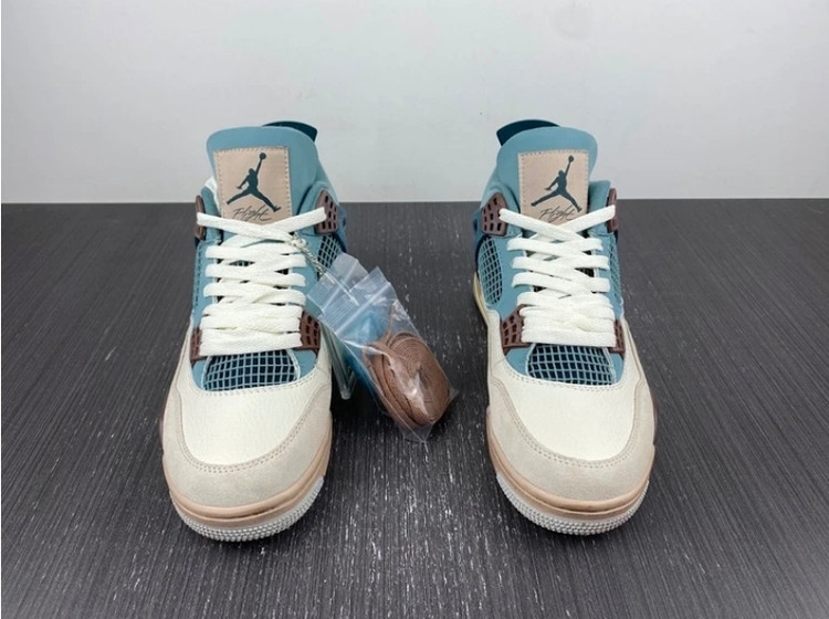 کتونی ویتنامی نایک ایر جردن ، وارداتی ویتنام سایز ۳۸ تا ۴۵ . فروش بصورت عمده و تک . Nike Air Jordan Iv