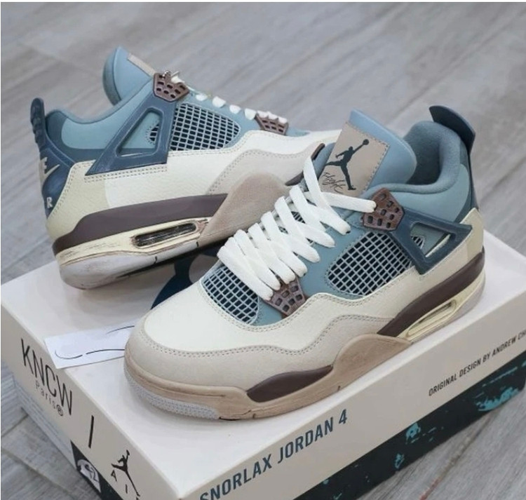 کتونی ویتنامی نایک ایر جردن ، وارداتی ویتنام سایز ۳۸ تا ۴۵ . فروش بصورت عمده و تک . Nike Air Jordan Iv