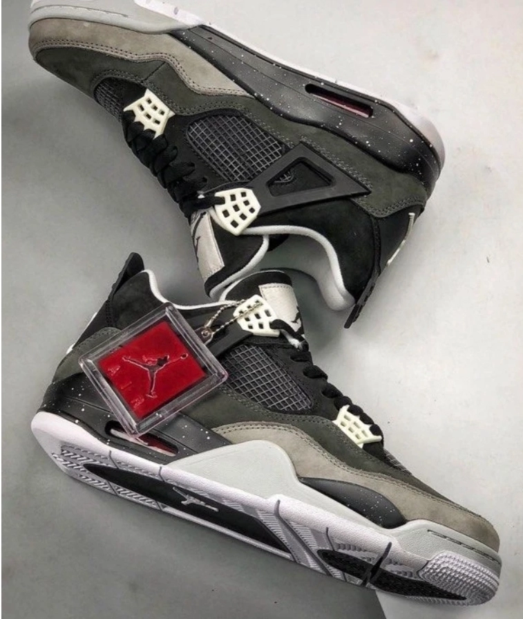 کتونی ویتنامی نایک ایر جردن ، وارداتی ویتنام سایز ۳۸ تا ۴۵ . فروش بصورت عمده و تک . Nike Air Jordan Iv