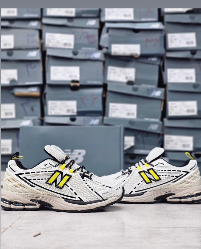 کتونی نیوبالانس 1906وارداتی ویتنام سایز ۴۰ تا ۴۵ تنوع در چند رنگ جذاب . Newbalance 1906