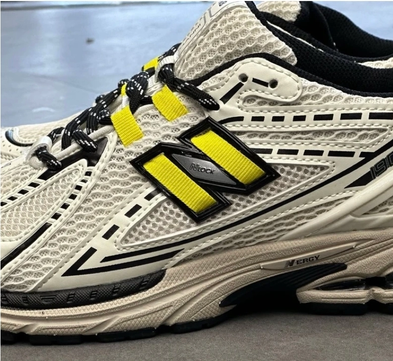 کتونی نیوبالانس 1906وارداتی ویتنام سایز ۴۰ تا ۴۵ تنوع در چند رنگ جذاب . Newbalance 1906