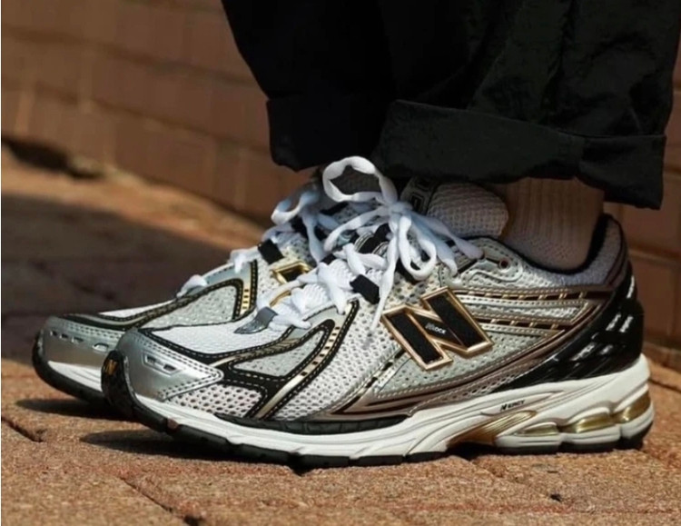 کتونی نیوبالانس ۱۹۰۶ وارداتی ویتنام سایز ۴۰ تا ۴۵ تنوع در چند رنگ جذاب . Newbalance 9060