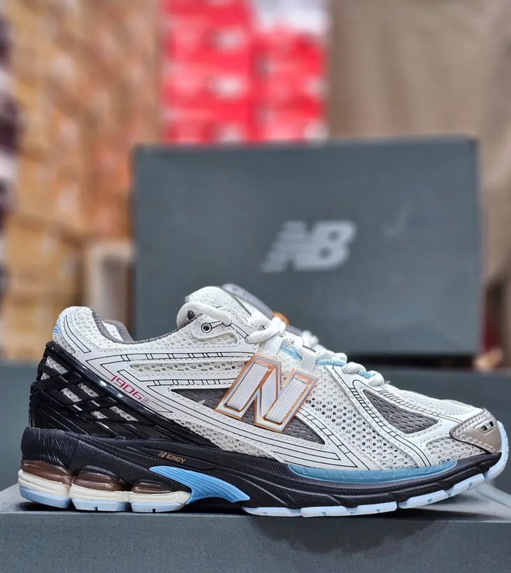 کتونی نیوبالانس ۱۹۰۶وارداتی ویتنام سایز ۴۰ تا ۴۵ تنوع در چند رنگ جذاب . Newbalance 9060
