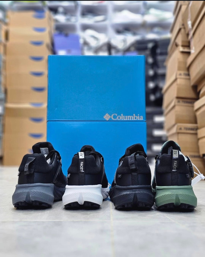کتونی ویتنامی کلمبیا سایز ۴۰ تا ۴۵ تنوع در چند رنگ جذاب فروش بصورت عمده و تک . Columbia Facet 75 outdry shoes