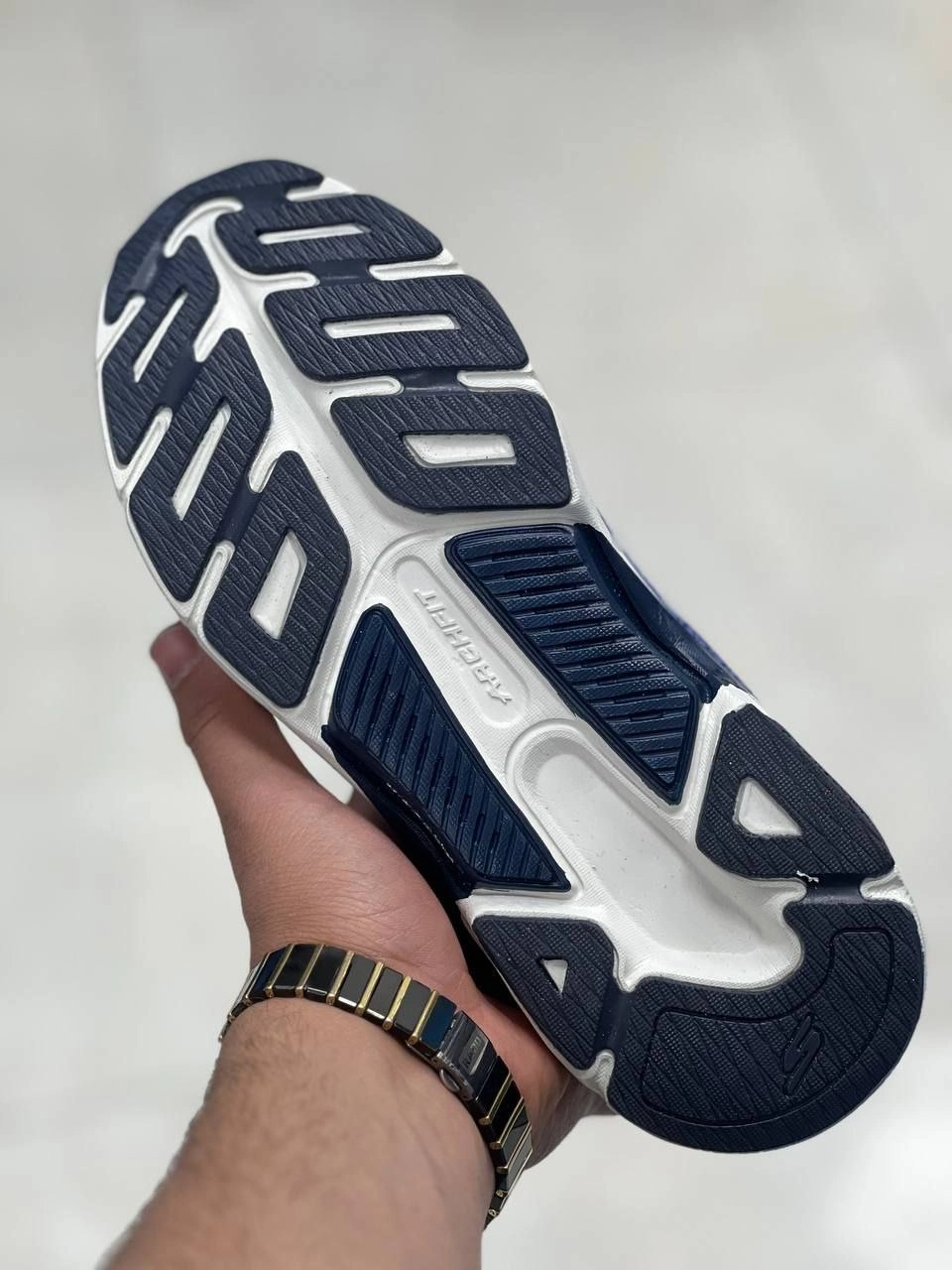 کتونی اسکیچرز/Skechers Gorun/ وارداتی ساخت ویتنام سایز ۴۰ تا ۴۵ فروش بصورت عمده و تک