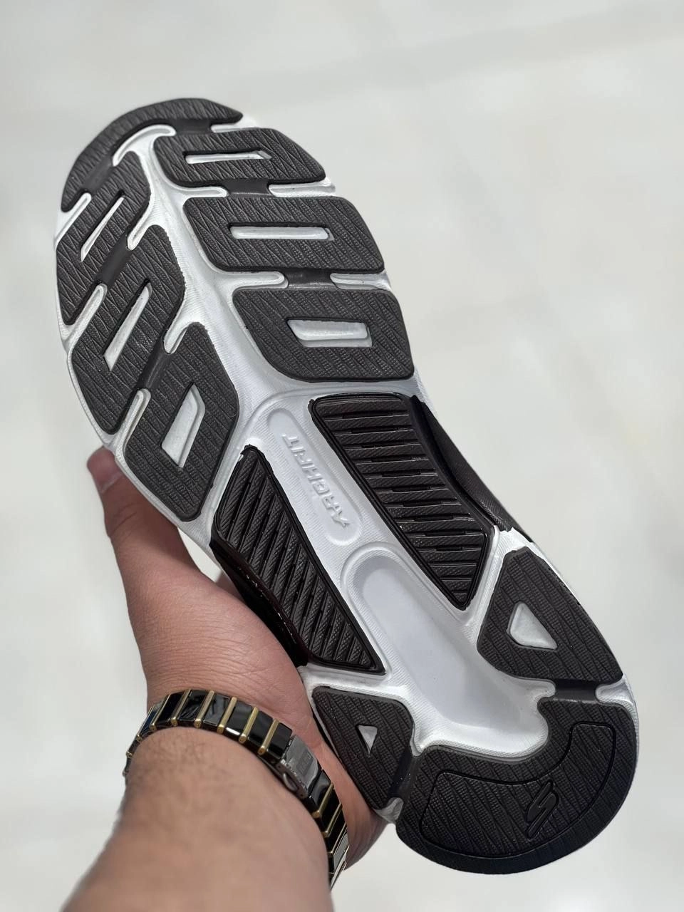 کتونی ویتنامی اسکیچرز وارداتی ویتنام سایز ۴۰ تا ۴۵ فروش بصورت عمده و تک . Skechers Gorun