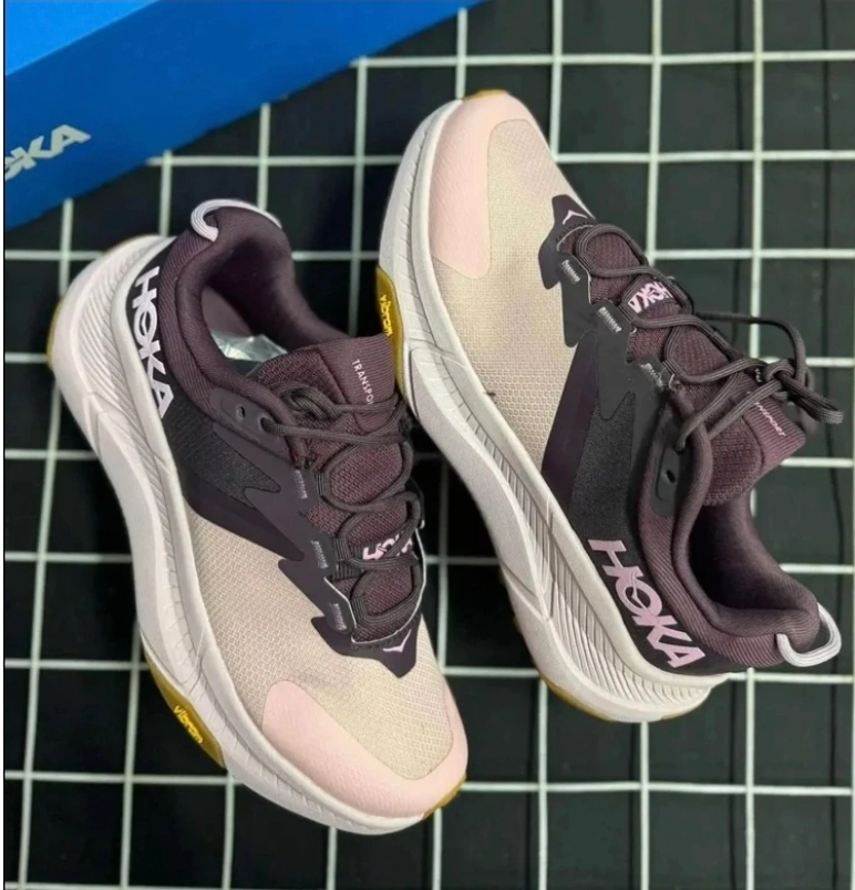 کتونی هوکا ترانسپورت Hoka Transport .گورتکس ضد آب .ساخت ویتنام سایز ۴۰تا ۴۵ .فروش بصورت عمده وتک