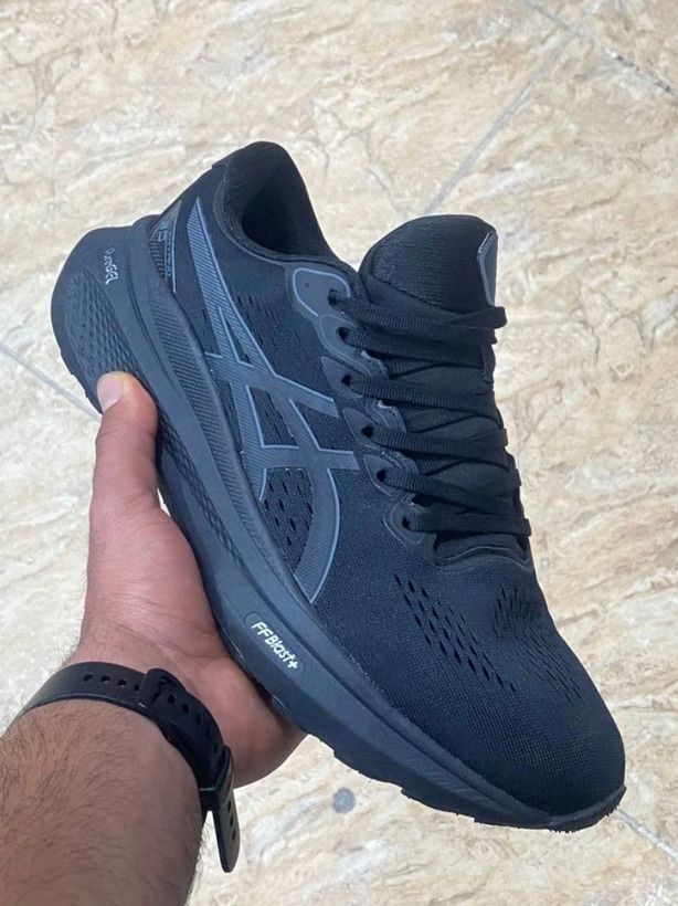 کتونی اسیکس ویتنامی کایانو ۳۰ ، سایز ۴۰ تا ۴۵ فروش بصورت عمده و تک ، ساخت ویتنام . Asics gel kayano 30