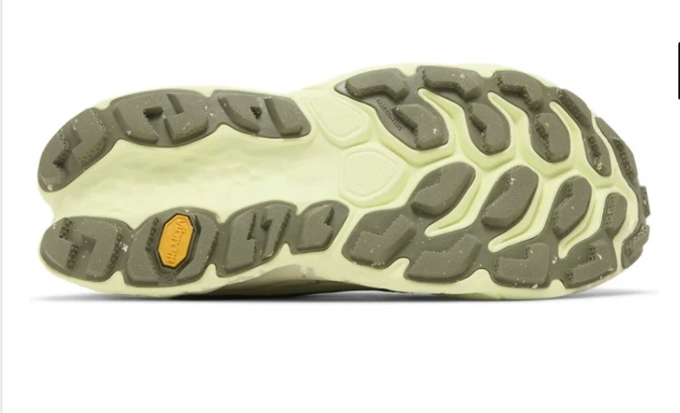 کتونی نیوبالانس فرش فوم تریل وی ۳/New balance fresh foam x more trail v3 / فروش بصورت عمده و تک/ ، ساخت ویتنام وارداتی/ . سایز ۴۰ تا ۴۵