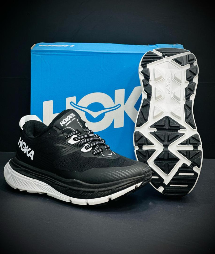 کتونی ویتنامی هوکا استینسون ارت ۶/Hoka one one stinson ATR 6 / ساخت ویتنام وارداتی / سایز ۴۰ تا ۴۵/ همراه با جعبه بارکد دار . فروش بصورت عمده و تک .