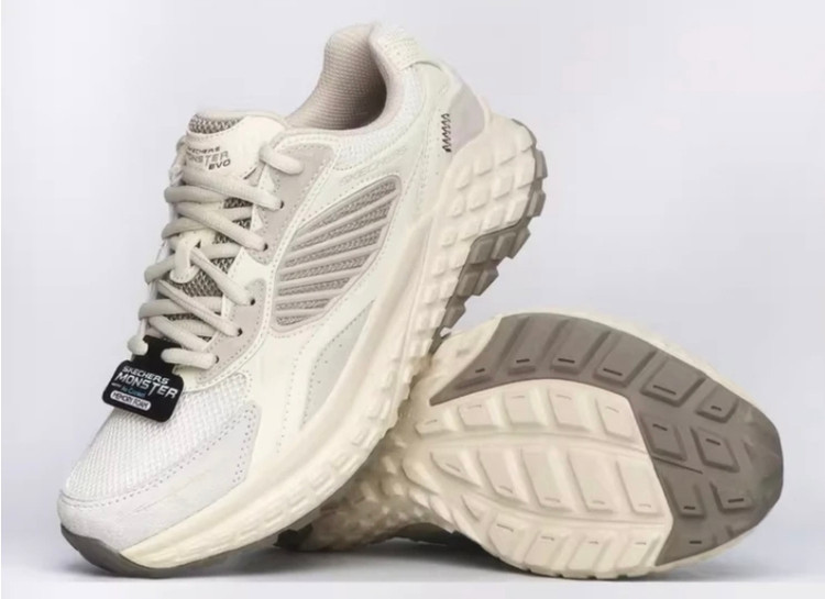 کتونی اسکیچرز /Skechers 232744 BBK / ساخت ویتنام وارداتی / سایز ۴۰ تا ۴۵ /فروش بصورت عمده و تک /