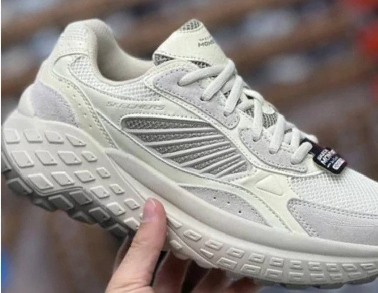 کتونی اسکیچرز /Skechers 232744 BBK / ساخت ویتنام وارداتی / سایز ۴۰ تا ۴۵ /فروش بصورت عمده و تک /