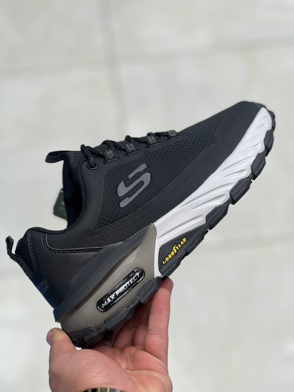 کتونی اسکیچرز کپسولی مکس پروتکتSkechers Max Protect Erkek ساخت ویتنام . سایز۴۰ تا ۴۵ . تنوع در چند رنگ جذاب .فروش بصورت عمده و تک .Skechers Max Protect Erkek Vietnam