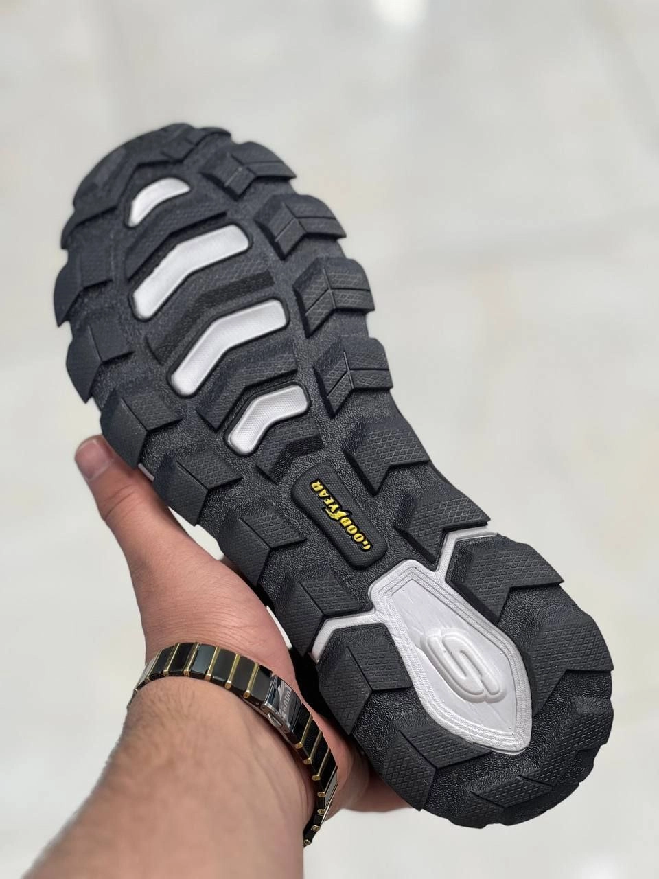 کتونی اسکیچرز کپسولی مکس پروتکتSkechers Max Protect Erkek ساخت ویتنام . سایز۴۰ تا ۴۵ . تنوع در چند رنگ جذاب .فروش بصورت عمده و تک .Skechers Max Protect Erkek Vietnam