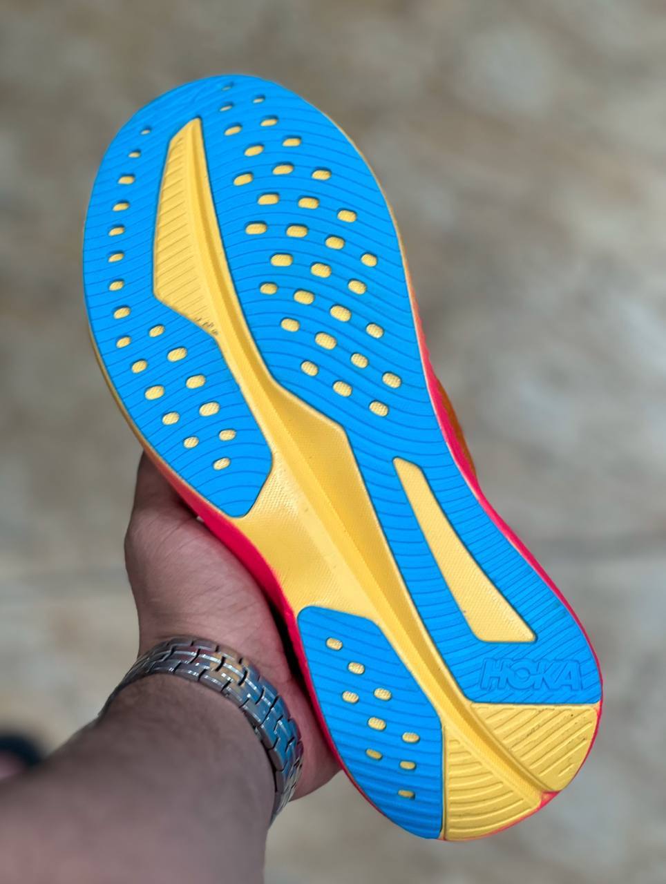 کتونی هوکا وارداتی ساخت ویتنام سایز ۴۰ تا ۴۵ ، فروش بصورت عمده و تک Hoka Mach 6 vietnam